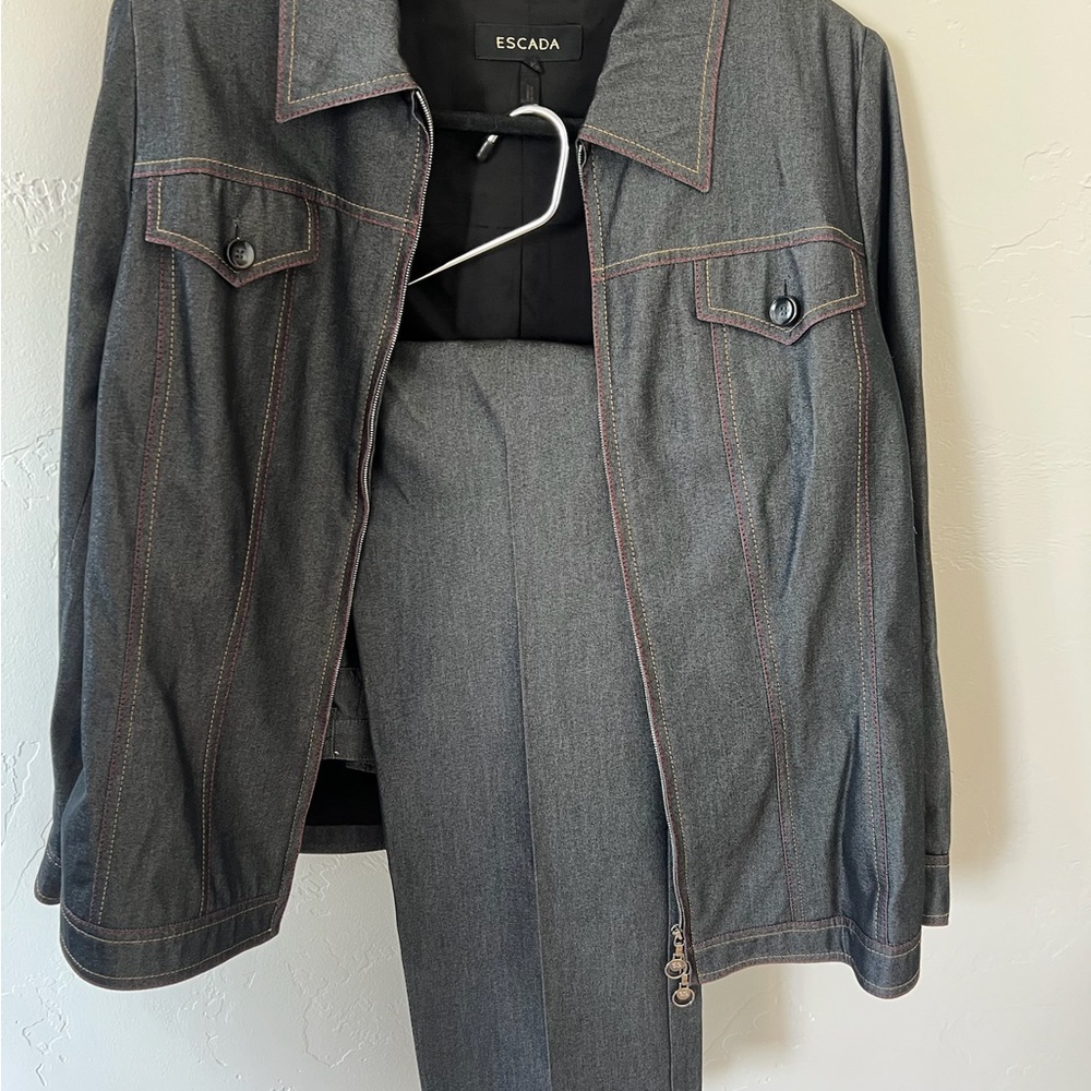Escada Gray Jacket and Pants Set